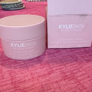 KylieSkin Detox Face Mask - NIP